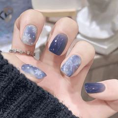 Arctic Glow Press On Nails – Snowfall Blue & White Art (24PCs)