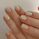 Twinkle Tips – Short Nude Pink Glitter French Press-Ons