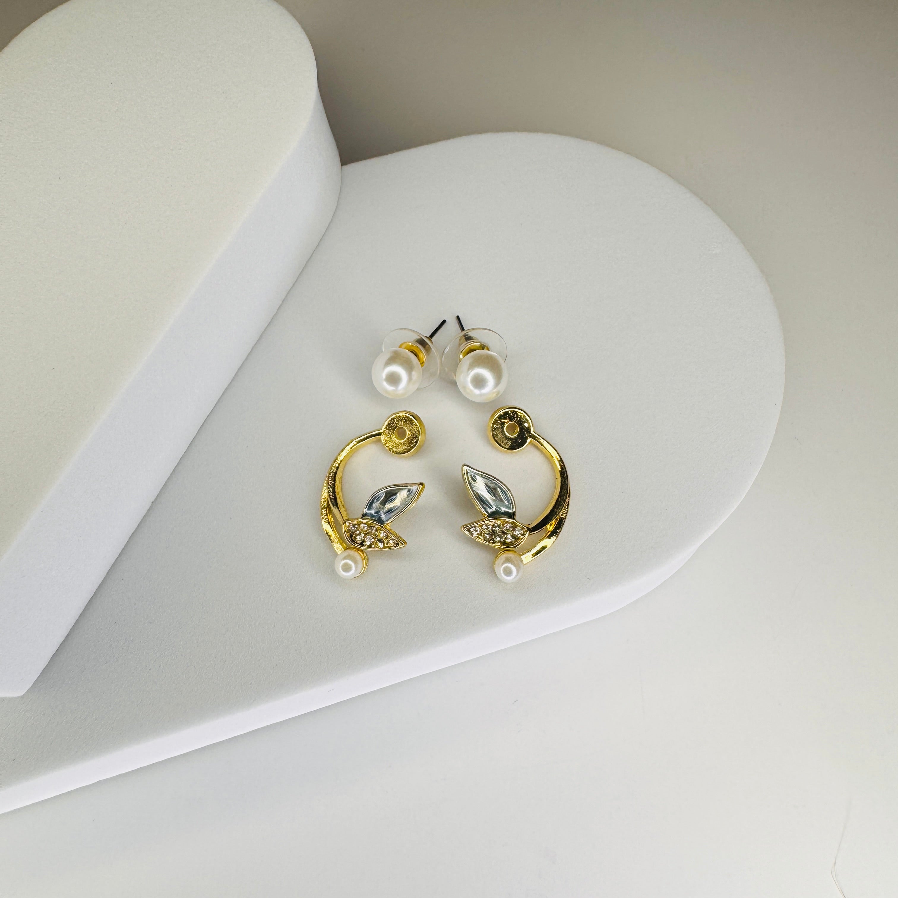 Vintage Pearl Leaf Stud Earrings