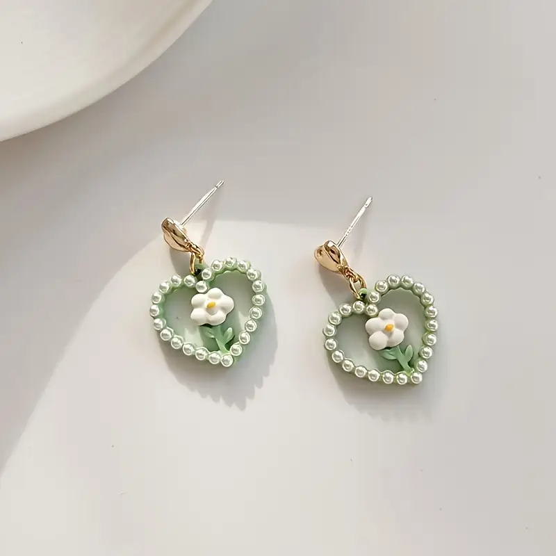 Chic Green Floral Heart Stud Earrings