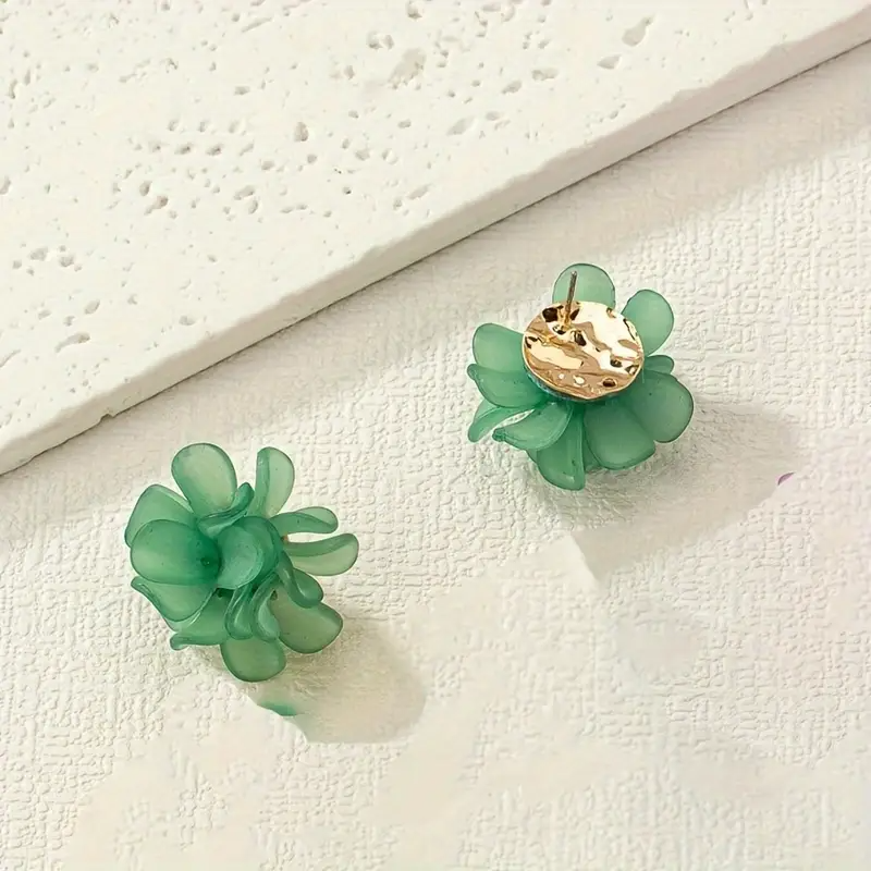 Elegant Acrylic Flower Stud Earrings (Green/Pink)