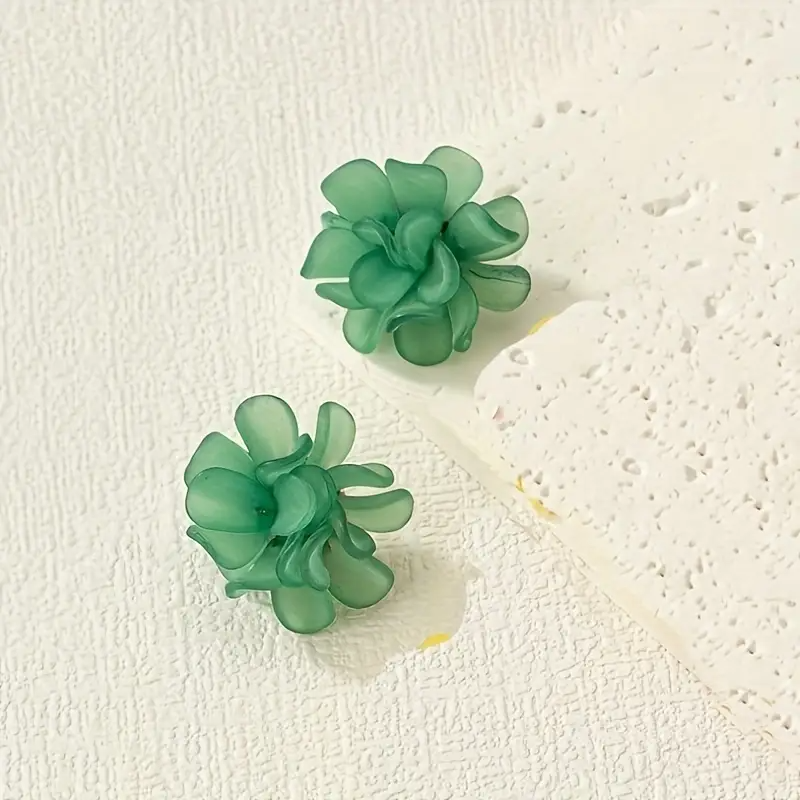 Elegant Acrylic Flower Stud Earrings (Green/Pink)