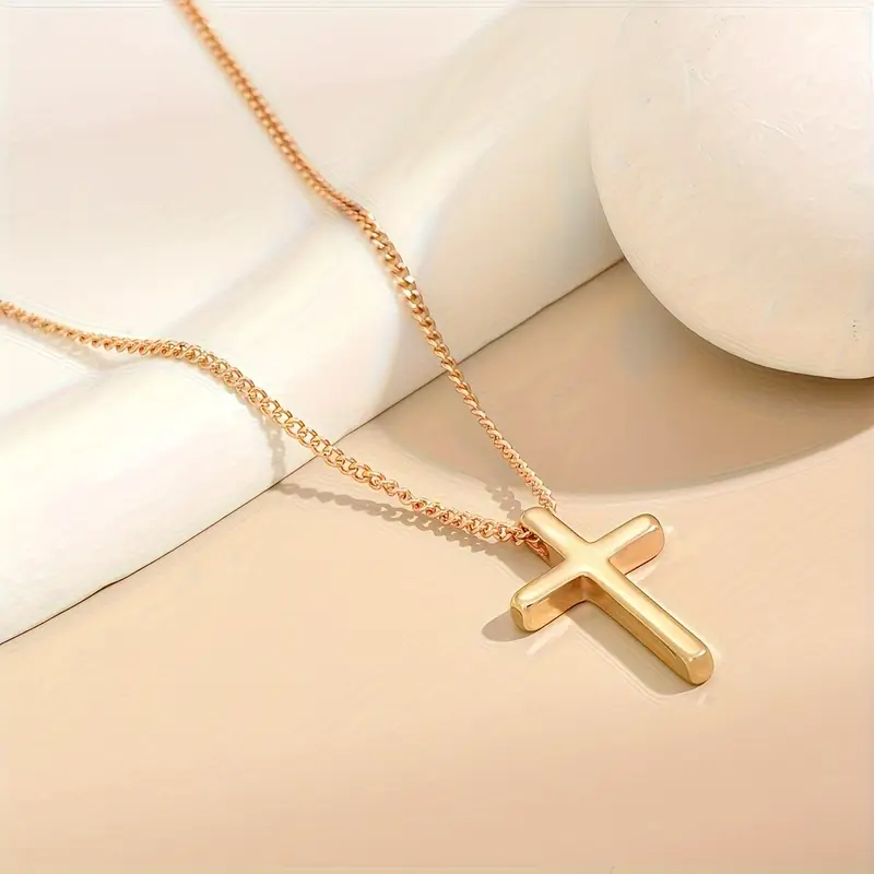 Chic & Simple 14K Gold Plated Pendant Necklace